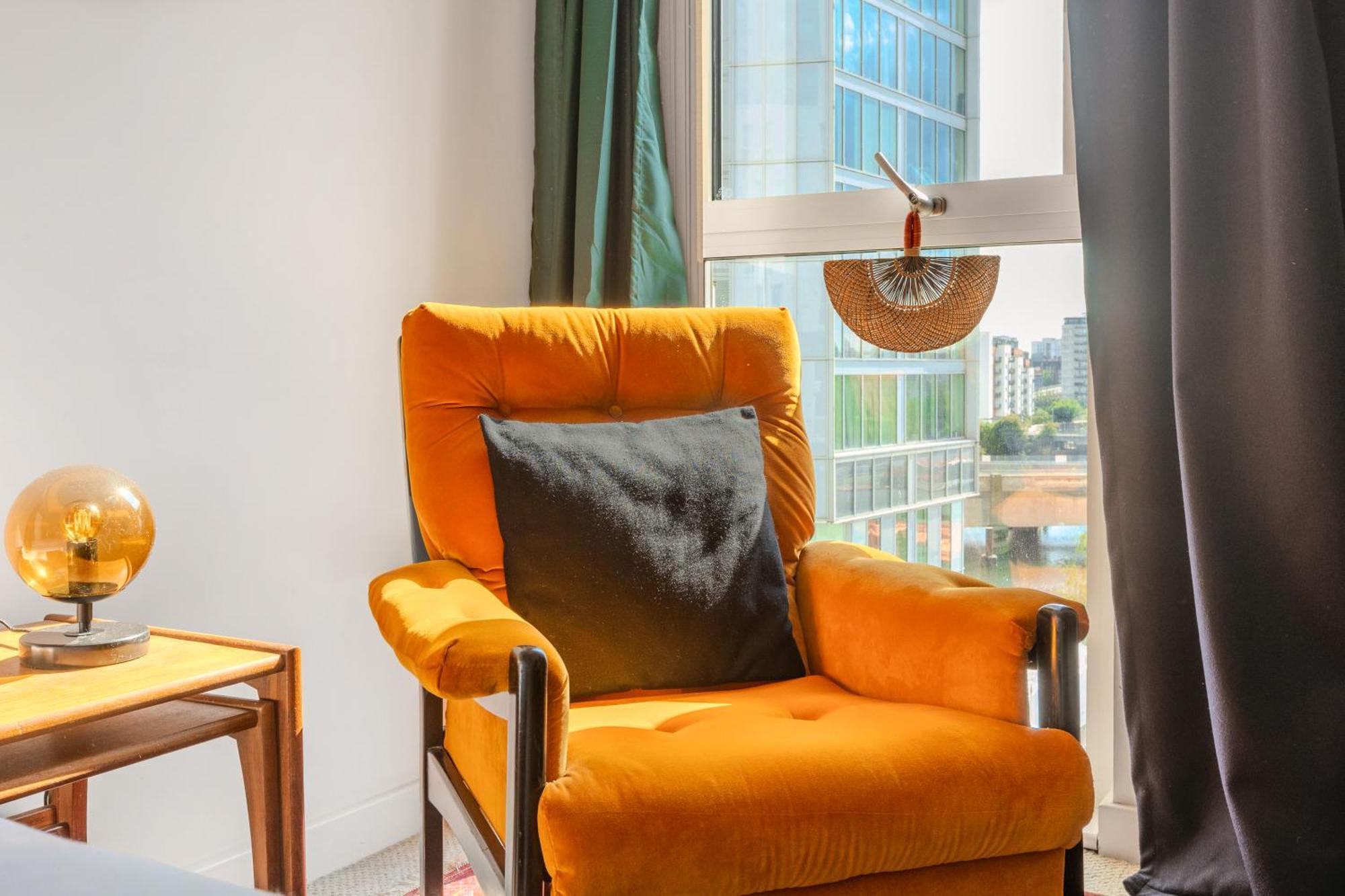 Stylish 1br Apt, 8 Mins To Stratford Station London